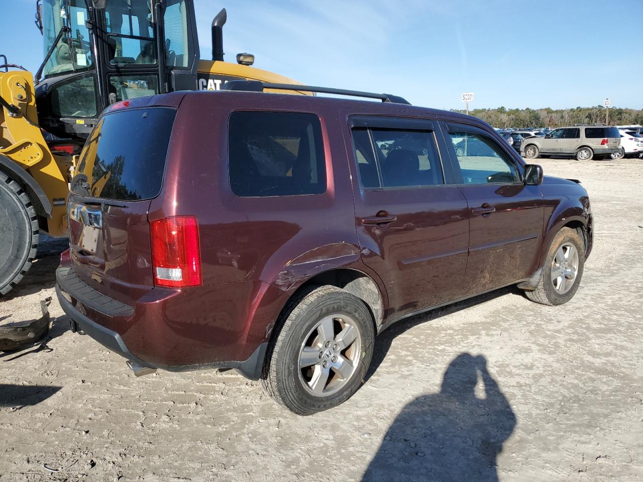 Image 3 of 2011 HONDA PILOT EXL 2011 with VIN 5FNYF3H52BB014456