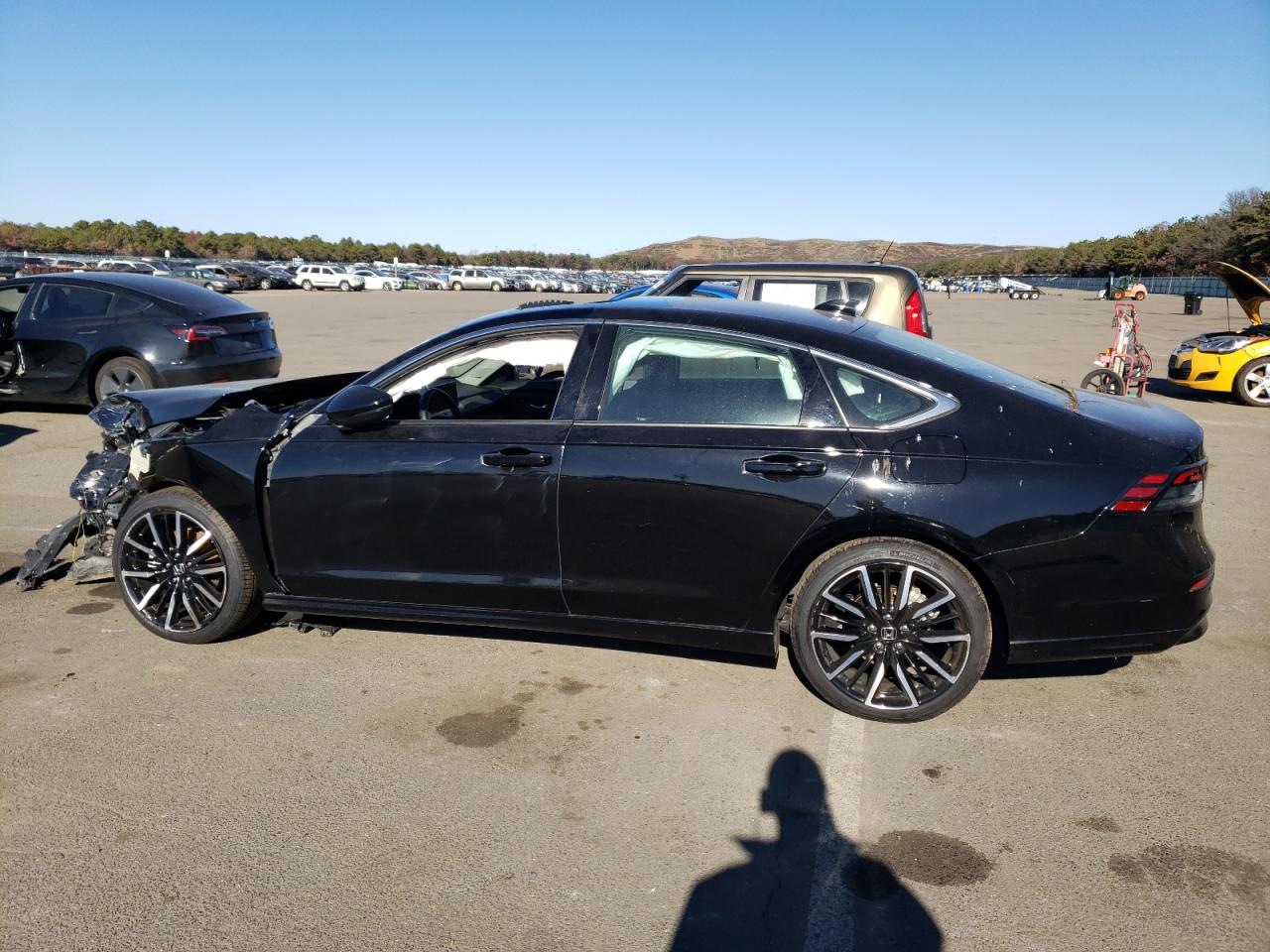 Image 2 of 2023 HONDA ACCORD TOURING HYBRID 2023 with VIN 1HGCY2F87PA004955