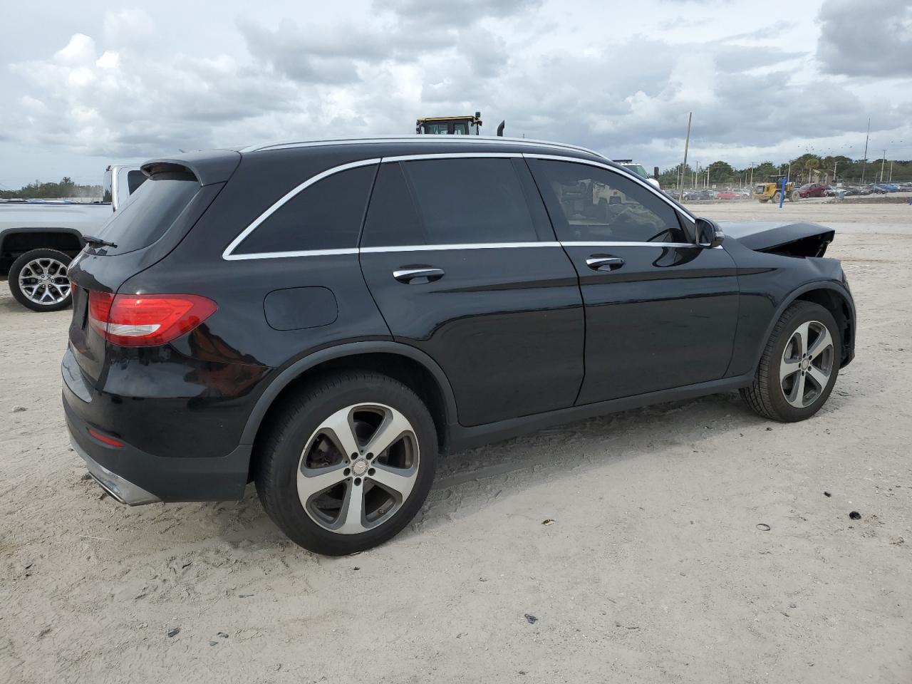 Изображение 3 2017 MERCEDES-BENZ GLC 300 2017 с VIN WDC0G4JB2HF191524