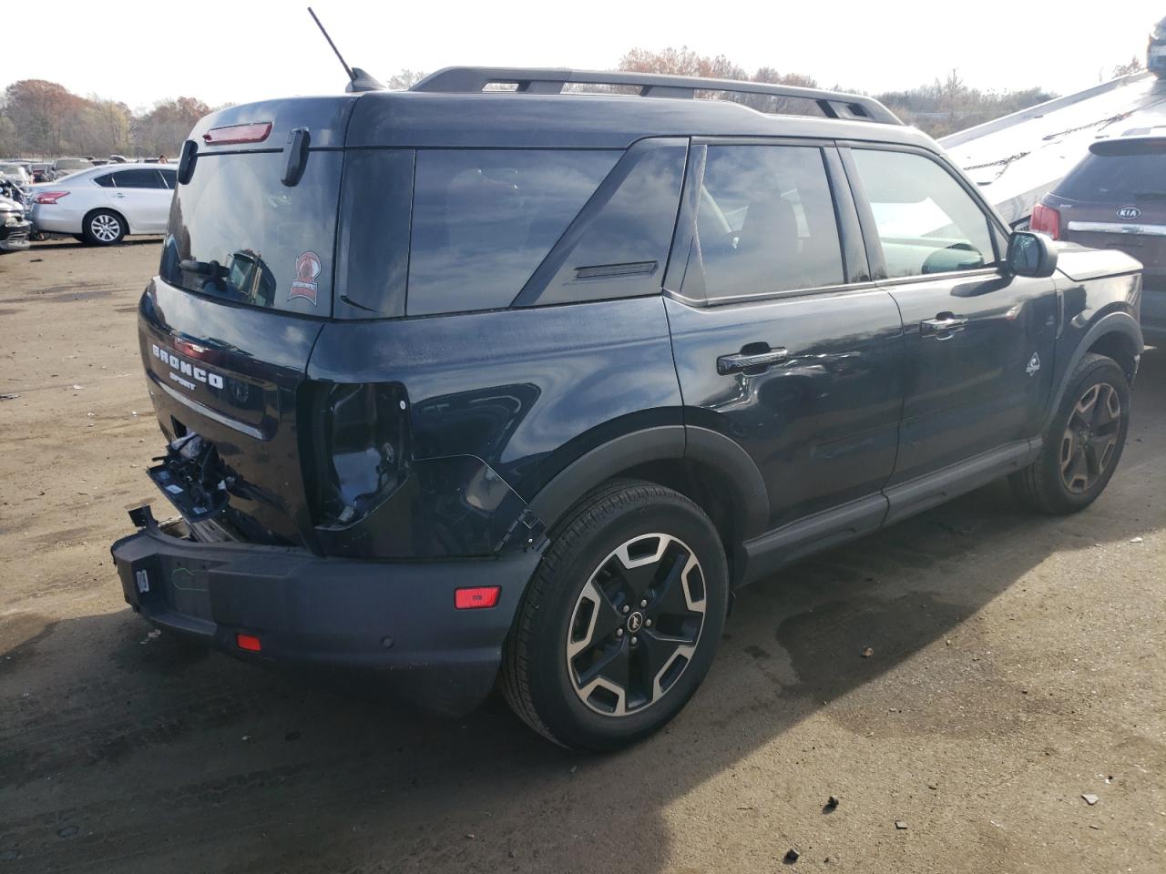 Image 3 of 2022 FORD BRONCO SPORT OUTER BANKS 2022 with VIN 3FMCR9C61NRD49145