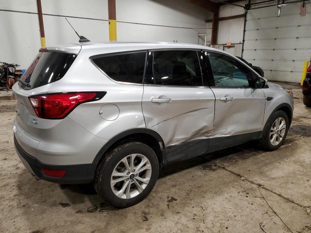 Изображение 3 2019 FORD ESCAPE SE 2019 с VIN 1FMCU9GD6KUA10313