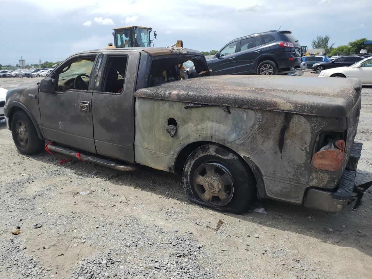 Image 2 of 2005 FORD F150  2005 with VIN 1FTPX12575NA03075