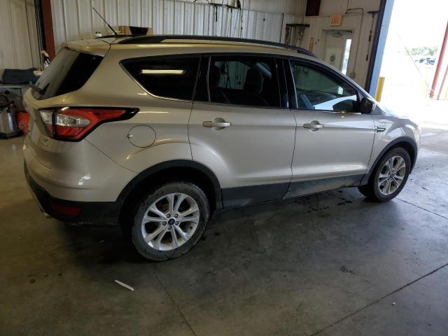 Image 3 of 2018 FORD ESCAPE SE 2018 with VIN 1FMCU0GD2JUB25095