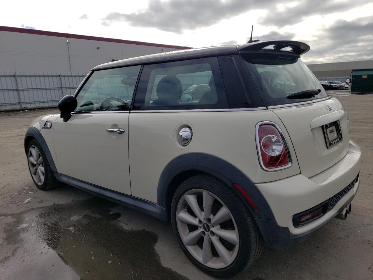 Image 2 of 2011 MINI COOPER S 2011 with VIN WMWSV3C52BTY21652