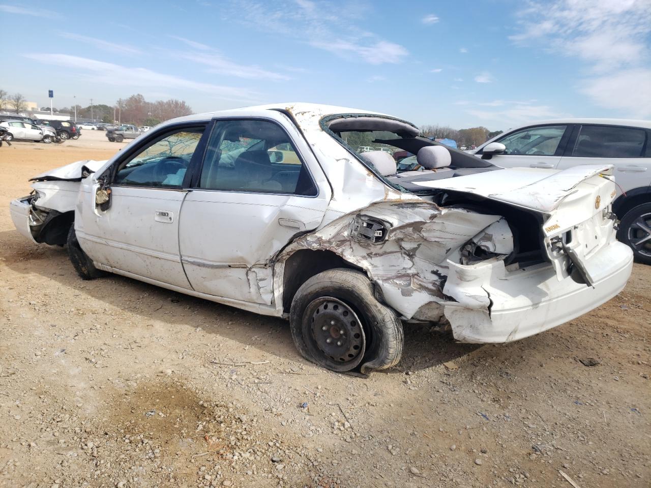 Obraz 2 z 1998 TOYOTA CAMRY CE 1998 z VIN 4T1BG22K6WU845382