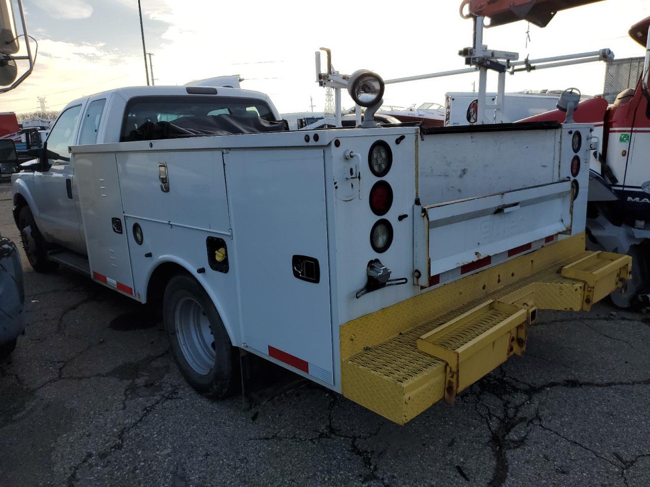 Изображение 2 2013 FORD F350 SUPER DUTY 2013 с VIN 1FD8X3G66DEB46594