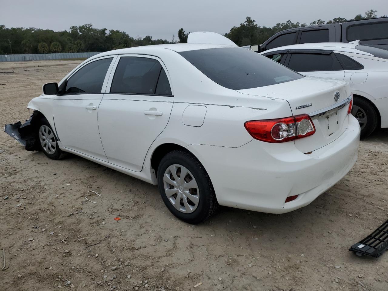Image 2 of 2013 TOYOTA COROLLA BASE 2013 with VIN 5YFBU4EE5DP179575