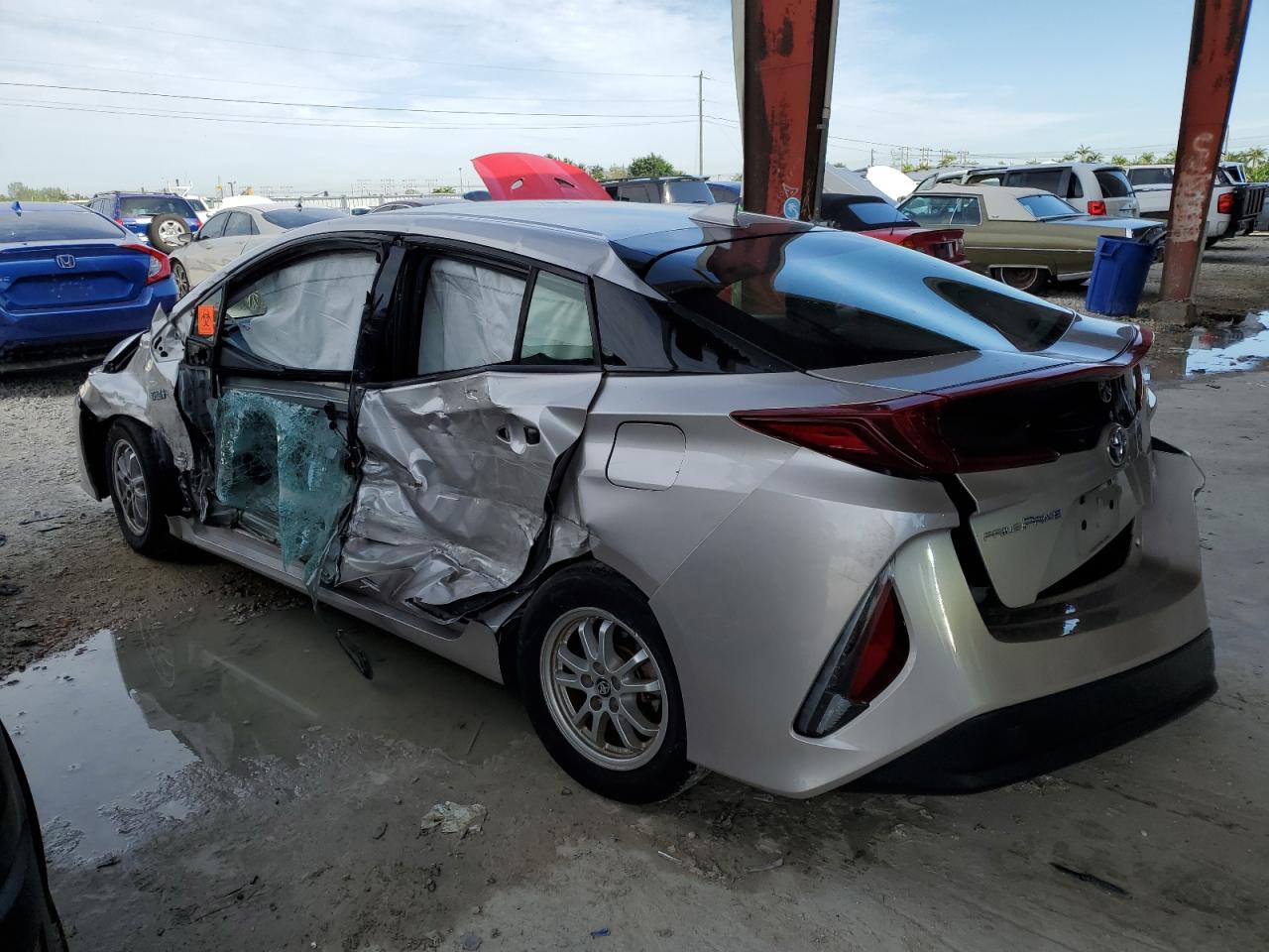 Image 2 of 2017 TOYOTA PRIUS PRIME  2017 with VIN JTDKARFP6H3036994