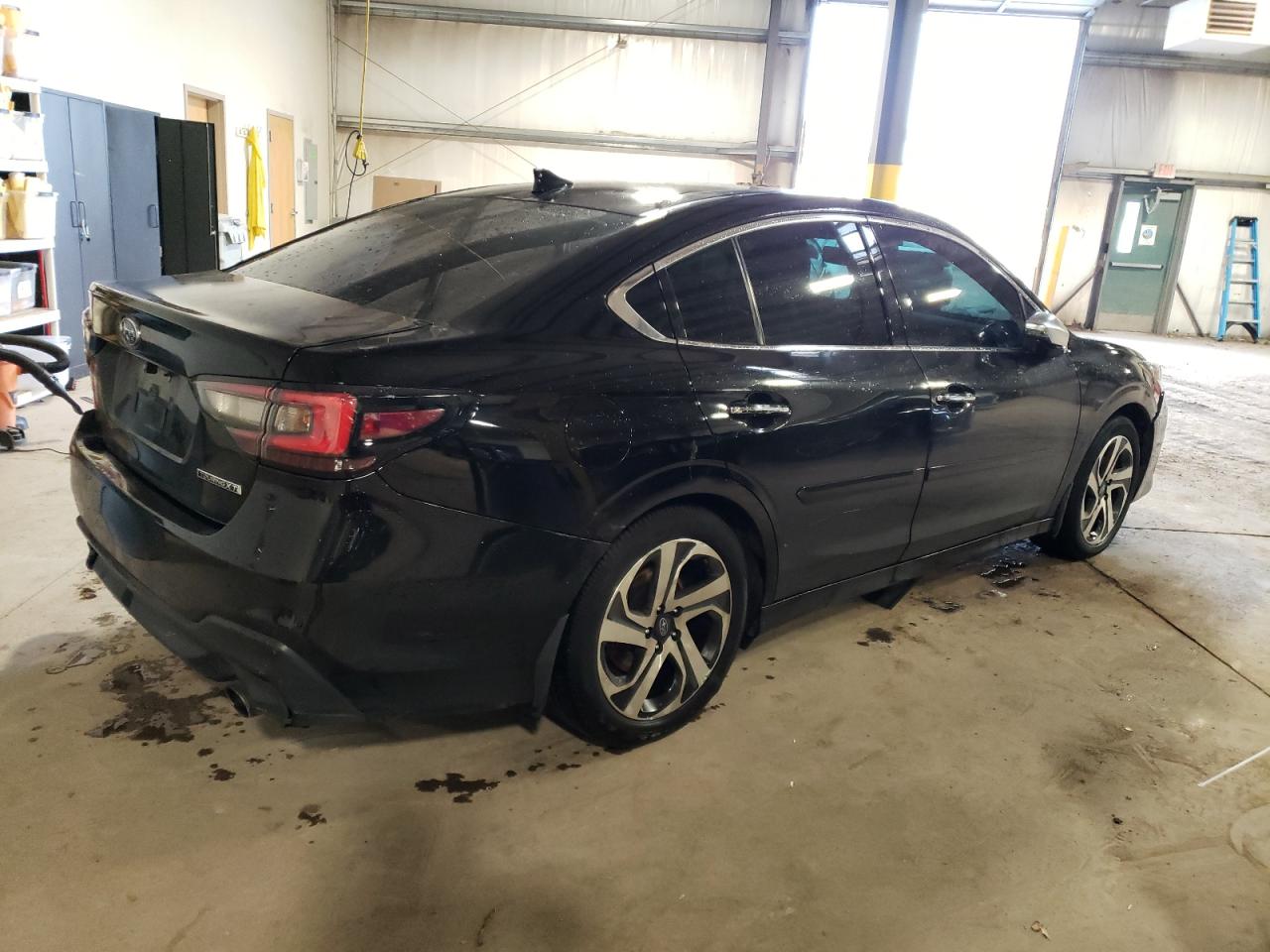 Изображение 3 Subaru Legacy Touring Xt 2020 с VIN 4S3BWGP66L3033839