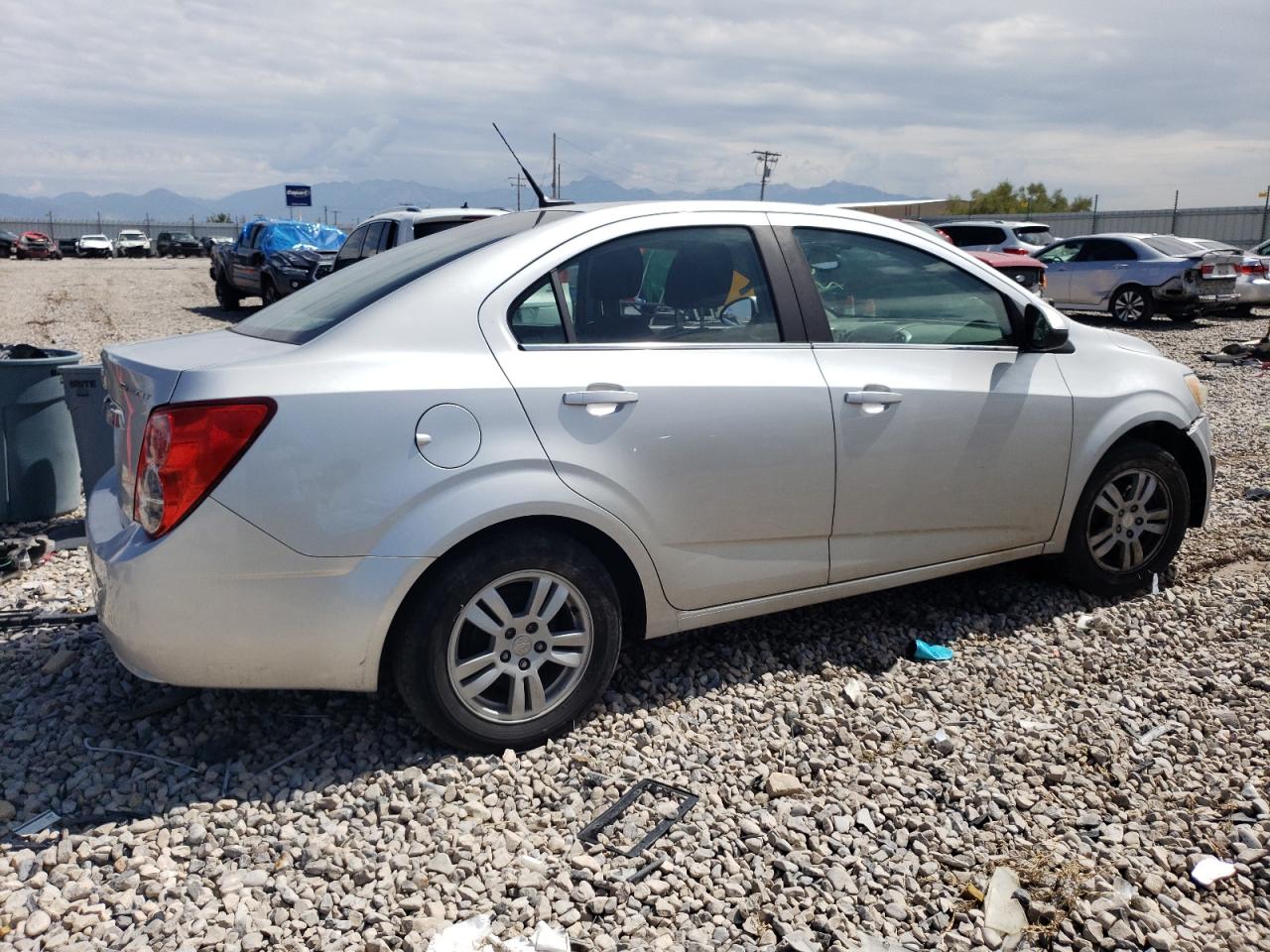 Изображение 3 2014 CHEVROLET SONIC LT 2014 с VIN 1G1JC5SHXE4228561