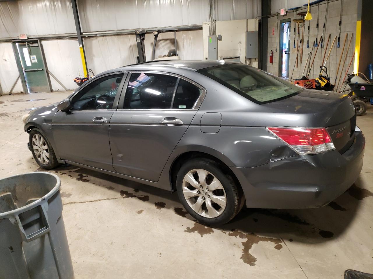 Image 2 of 2010 HONDA ACCORD EXL 2010 with VIN 1HGCP2F83AA065116