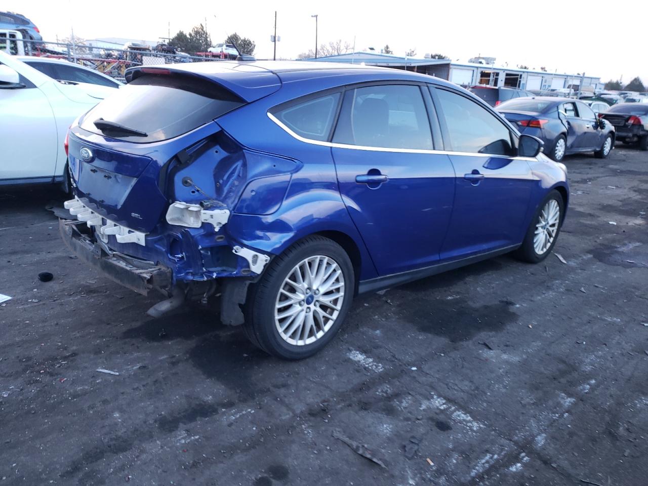 Image 3 of 2012 FORD FOCUS SEL 2012 with VIN 1FAHP3M25CL205091
