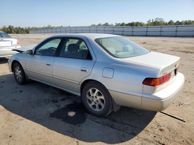 Изображение 2 2001 TOYOTA CAMRY CE 2001 с VIN 4T1BG22K21U025440