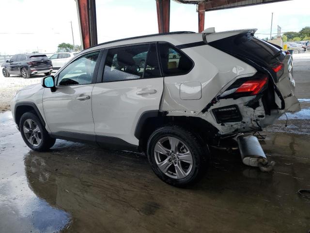 Изображение 2 2023 TOYOTA RAV4 XLE 2023 с VIN 2T3W1RFV4PC237547