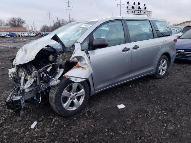 Изображение 2015 TOYOTA SIENNA  2015