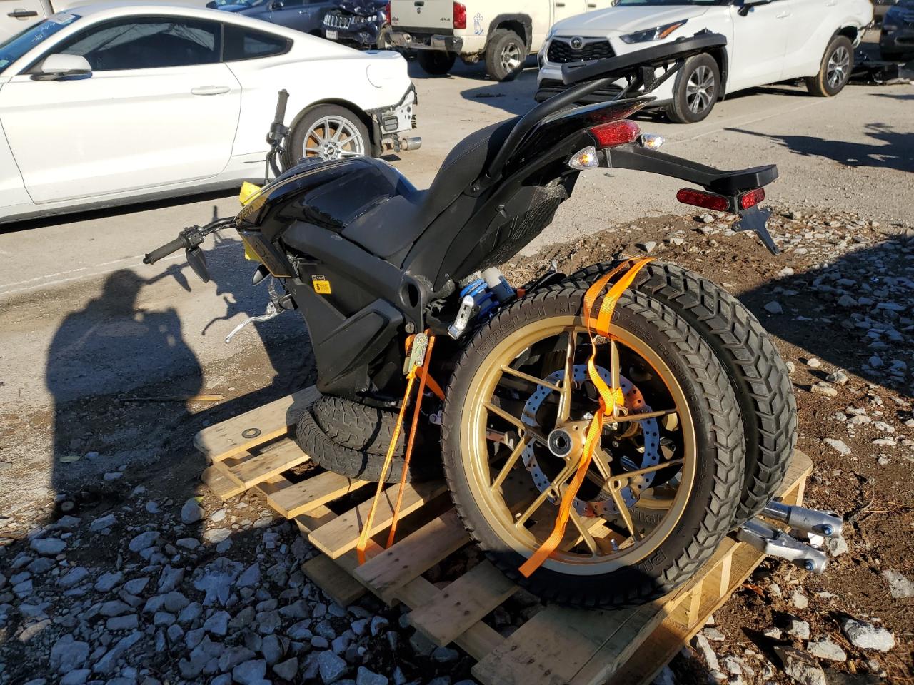 Изображение 3 2020 ZERO MOTORCYCLES INC DSR  2020 с VIN 538SDJZ68LCG12728