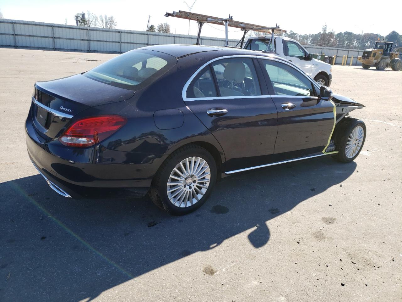 Изображение 3 2016 MERCEDES-BENZ C 300 4MATIC 2016 с VIN 55SWF4KB9GU175193