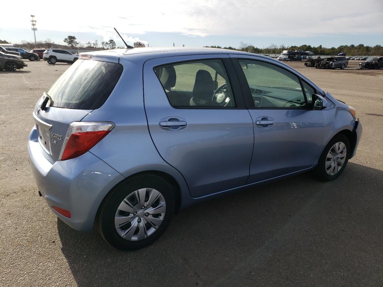Image 3 of 2012 TOYOTA YARIS  2012 with VIN JTDKTUD31CD516022