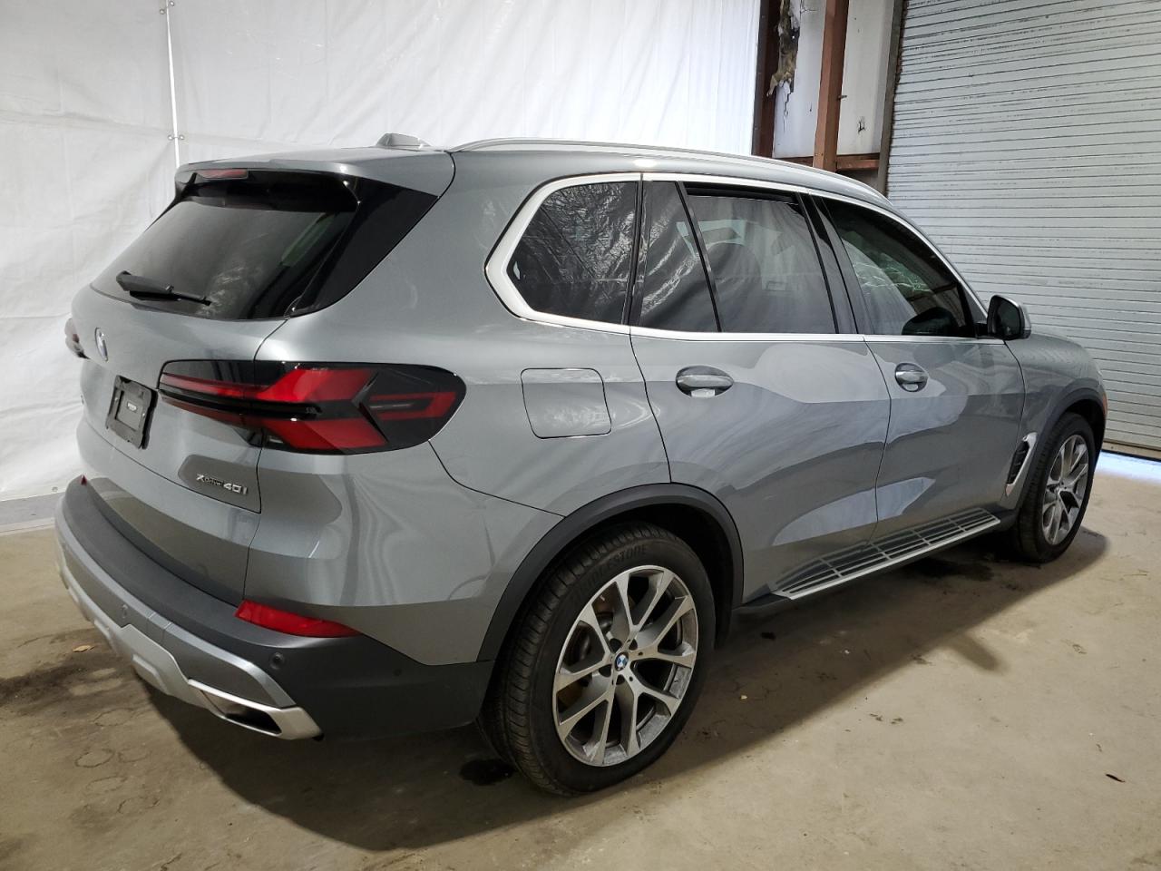 Image 3 of 2024 BMW X5 XDRIVE40I 2024 with VIN 5UX23EU01R9S21556