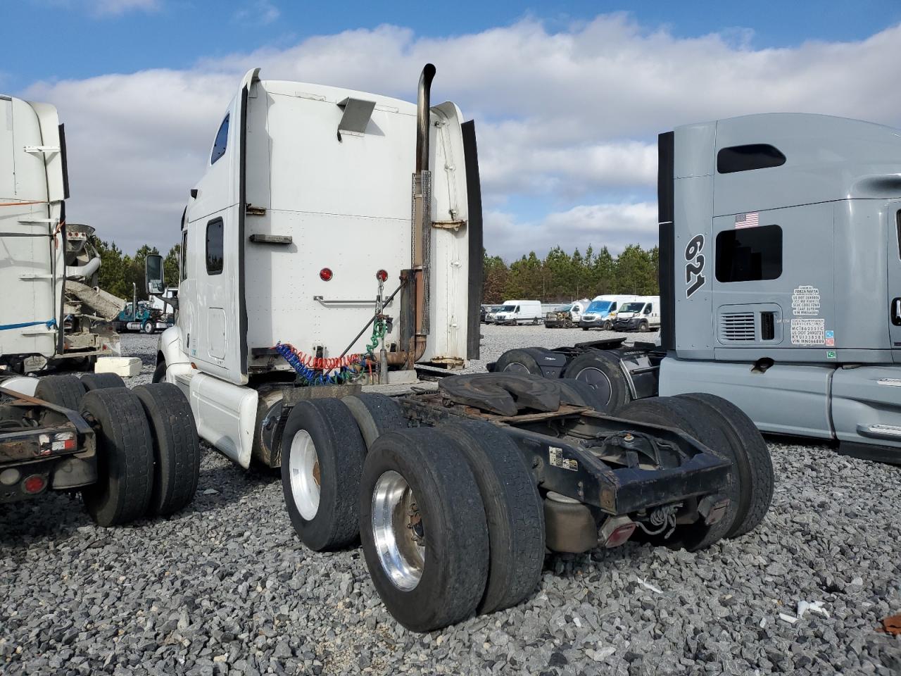 Изображение 3 2011 PETERBILT 387  2011 с VIN 1XP7DP9X0BD122847