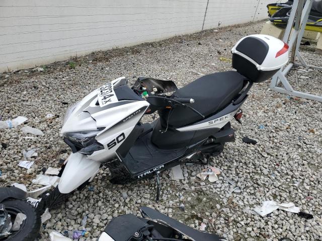 Image 2 of 2022 YNGF SCOOTER 2022 with VIN LL0TCAPF5NG002058