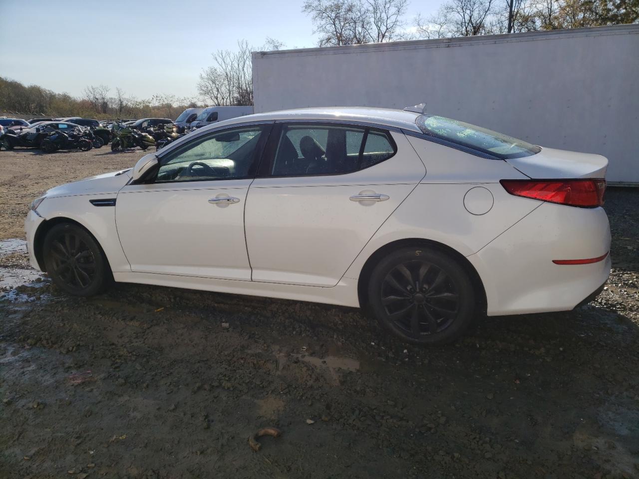Изображение 2 2015 KIA OPTIMA LX 2015 с VIN 5XXGM4A72FG500755