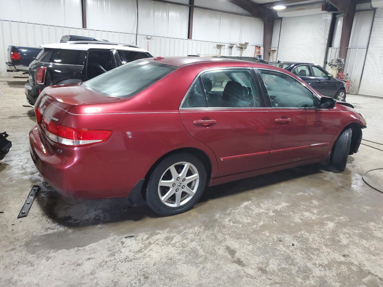 Image 3 of 2004 HONDA ACCORD EX 2004 with VIN 1HGCM66584A080575