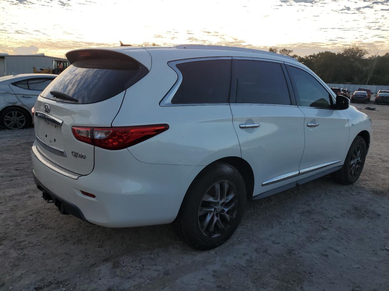 Image 3 of 2014 INFINITI QX60  2014 with VIN 5N1AL0MM6EC506944