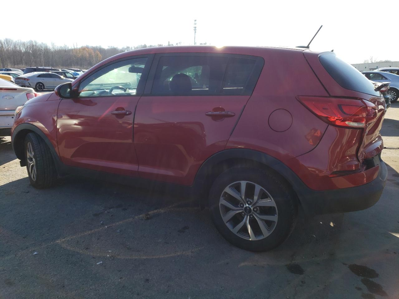 Изображение 2 2015 KIA SPORTAGE LX 2015 с VIN KNDPB3AC9F7728399