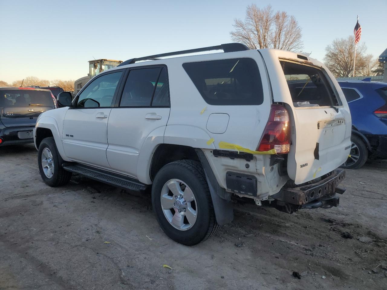 Image 2 of 2005 TOYOTA 4RUNNER SR5 2005 with VIN JTEBT14R258027512