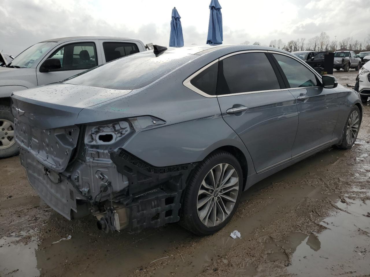 Image 3 of 2015 HYUNDAI GENESIS 3.8L 2015 with VIN KMHGN4JE6FU066051