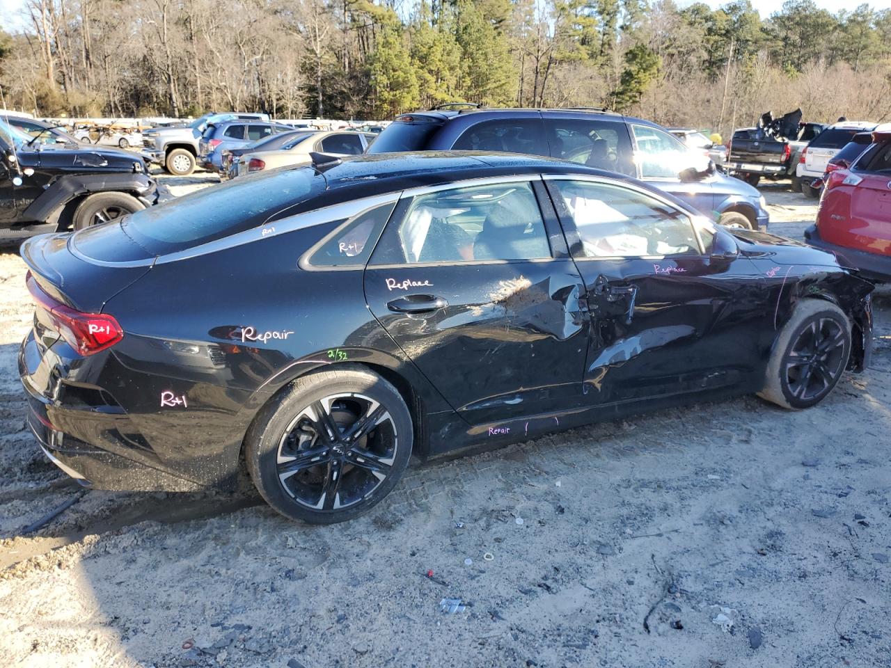 Image 3 of 2022 KIA K5 GT LINE 2022 with VIN 5XXG64J29NG101256