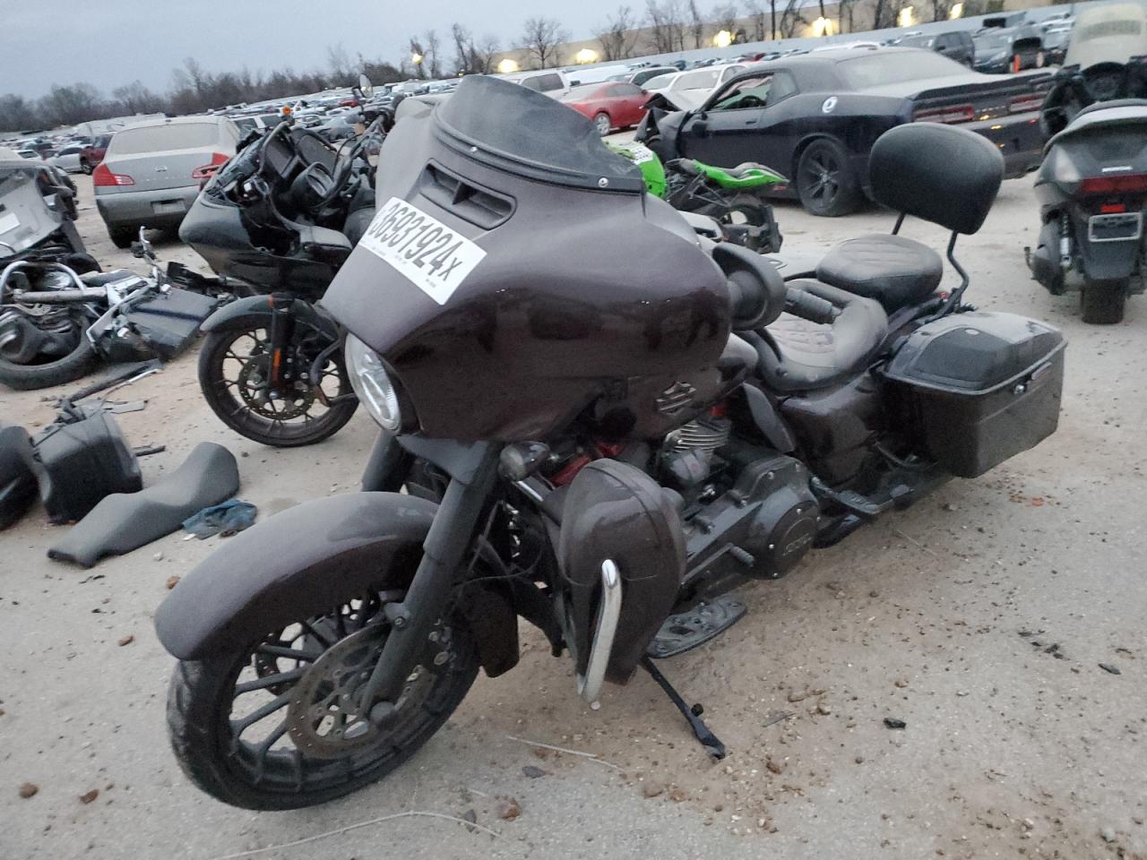 Image 2 of 2019 HARLEY-DAVIDSON FLHXSE  2019 with VIN 1HD1PXL35KB952030