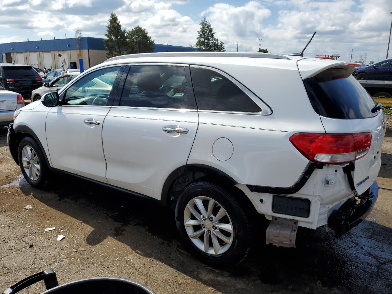Изображение 2 2017 KIA SORENTO LX 2017 с VIN 5XYPG4A31HG236396