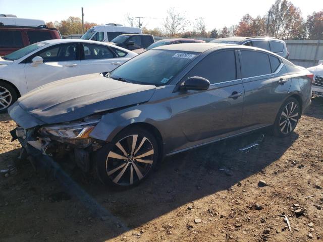 Image 1 of 2019 NISSAN ALTIMA SR 2019 with VIN 1N4BL4CW6KN303061