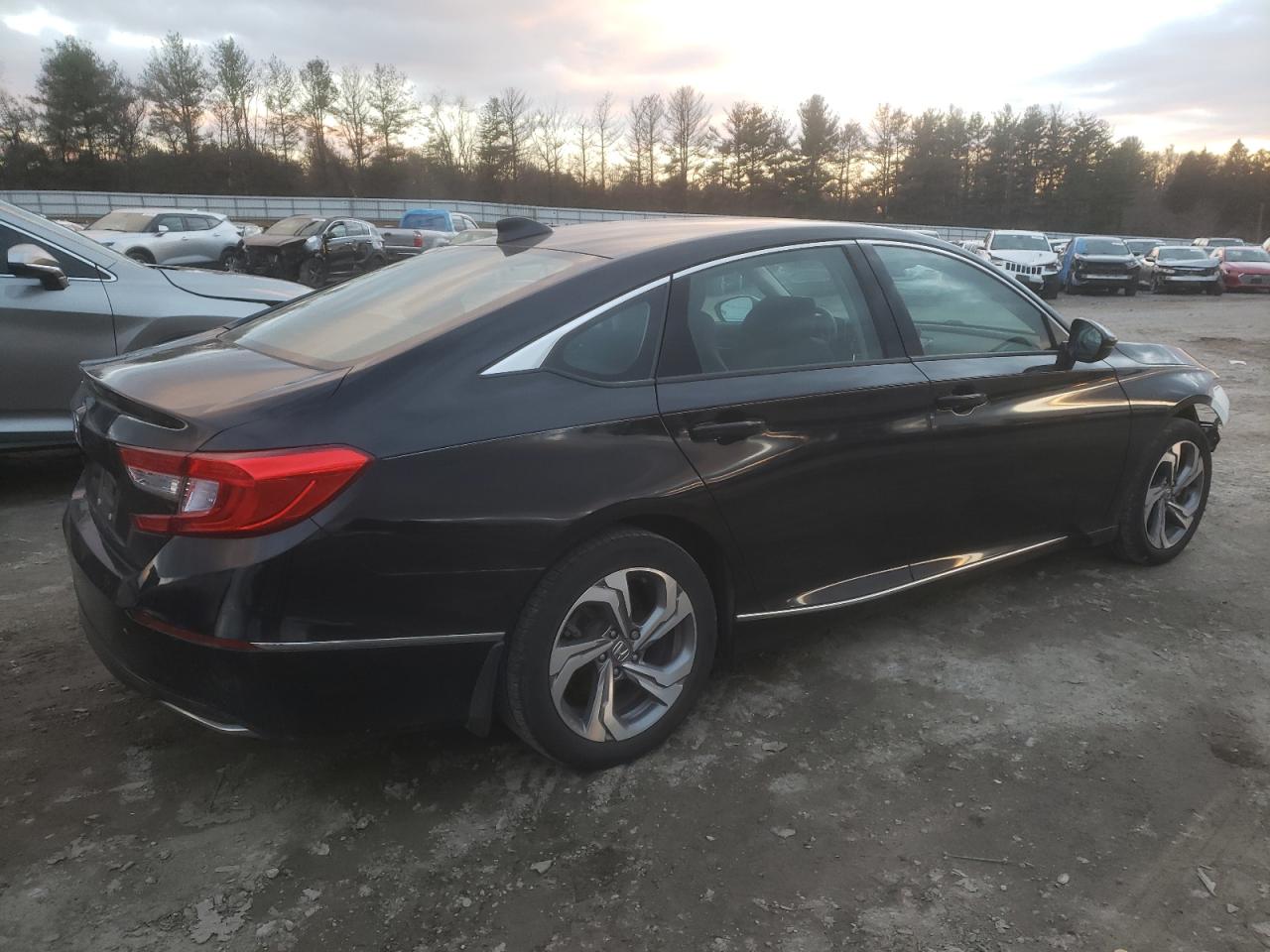 Obraz 3 z 2018 HONDA ACCORD EXL 2018 z VIN 1HGCV1F69JA135779