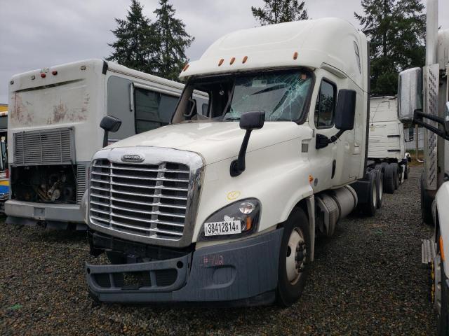 Image 2 of 2018 FREIGHTLINER CASCADIA 125  2018 with VIN 3AKJGLDV8JSJX7304