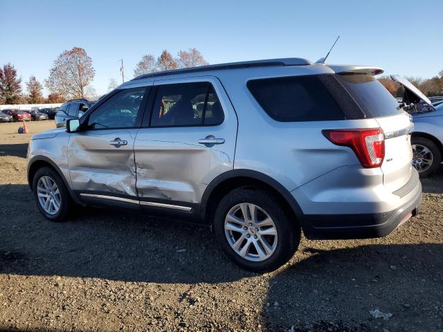 Image 2 of 2019 FORD EXPLORER XLT 2019 with VIN 1FM5K8D82KGA82124
