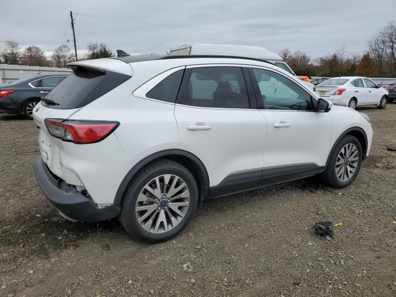 Image 3 of 2022 FORD ESCAPE TITANIUM 2022 with VIN 1FMCU9J96NUA26276