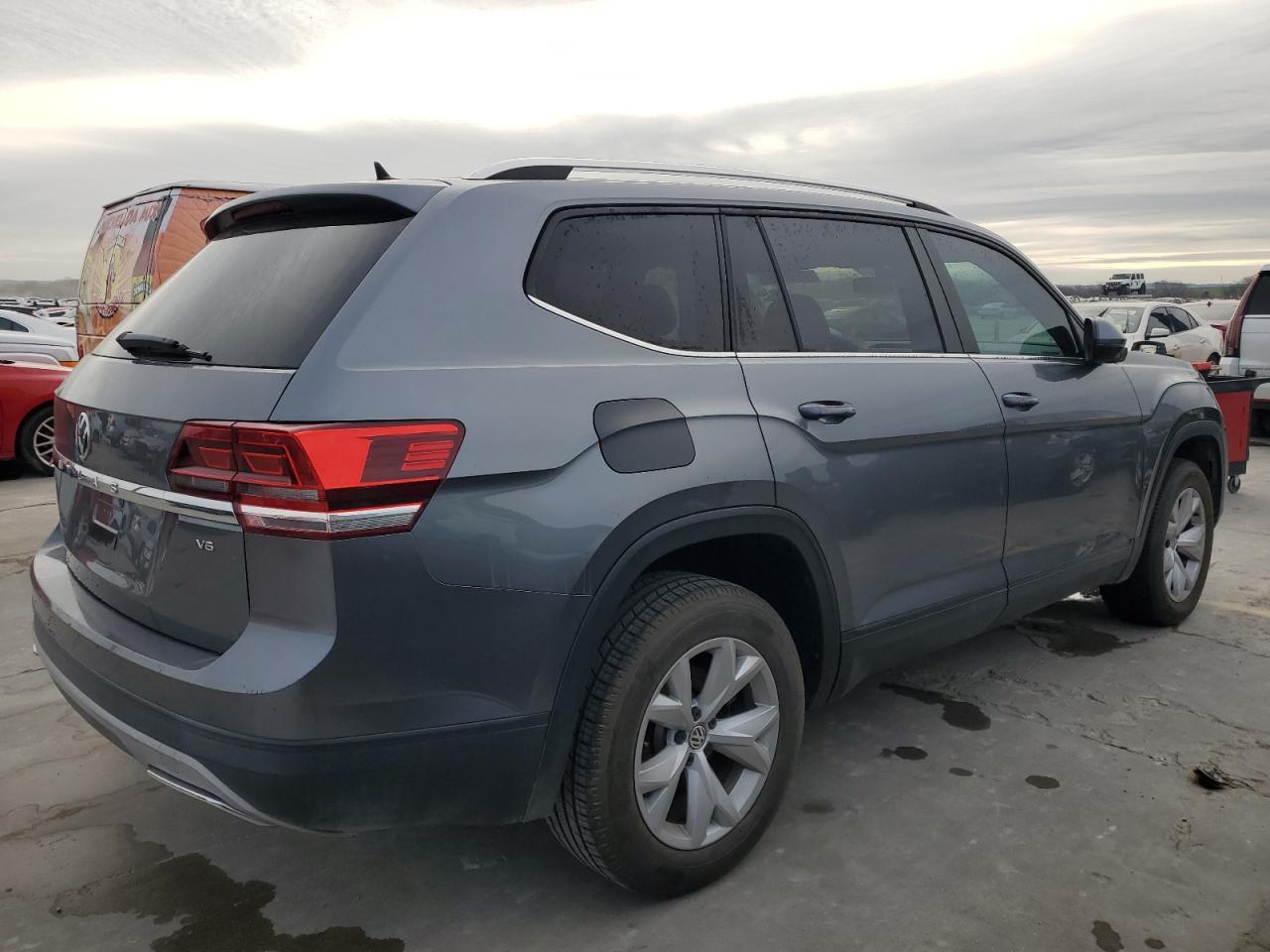 Obraz 3 z 2018 VOLKSWAGEN ATLAS SE 2018 z VIN 1V2CR2CA7JC520357