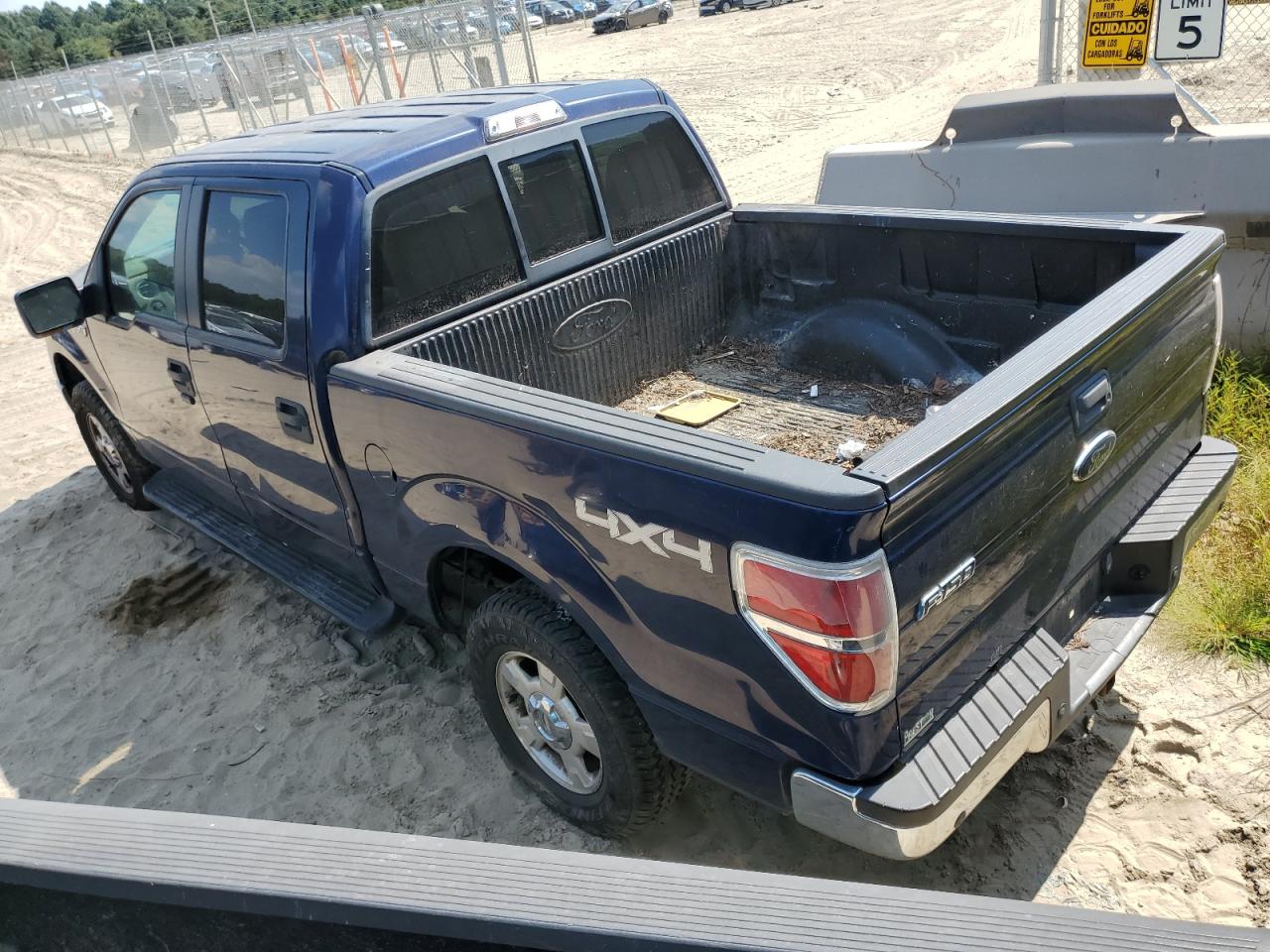 Obraz 2 z 2010 FORD F150 SUPERCREW 2010 z VIN 1FTEW1E8XAFA55692