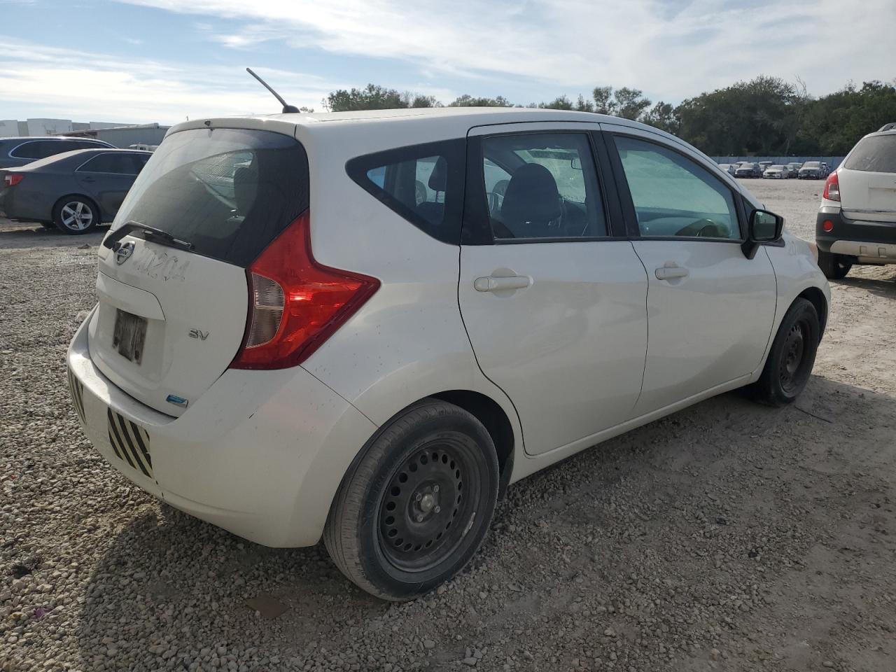 Изображение 3 2015 NISSAN VERSA NOTE S 2015 с VIN 3N1CE2CP6FL352064