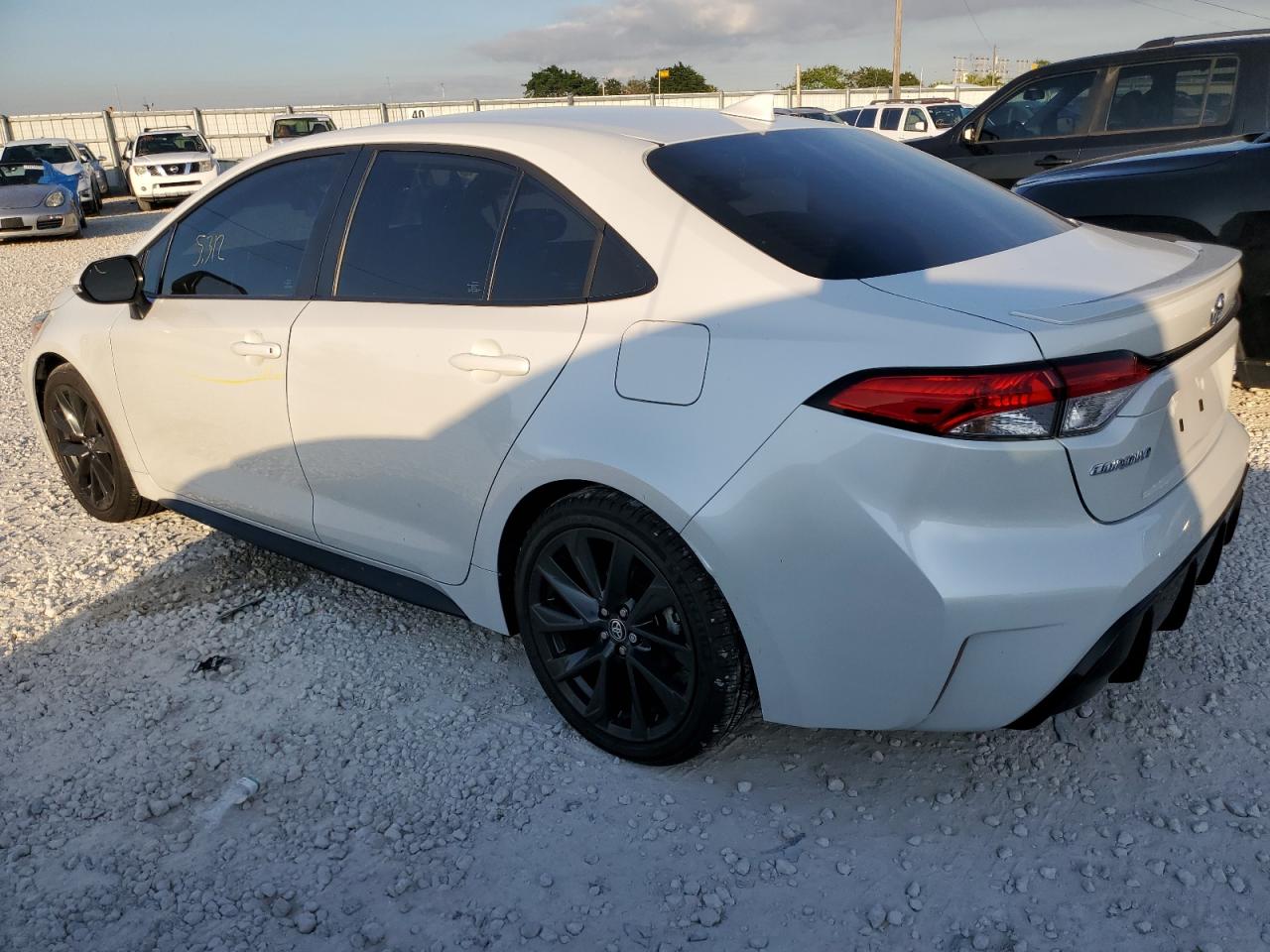 Изображение 2 2023 TOYOTA COROLLA SE 2023 с VIN 5YFS4MCE6PP157740
