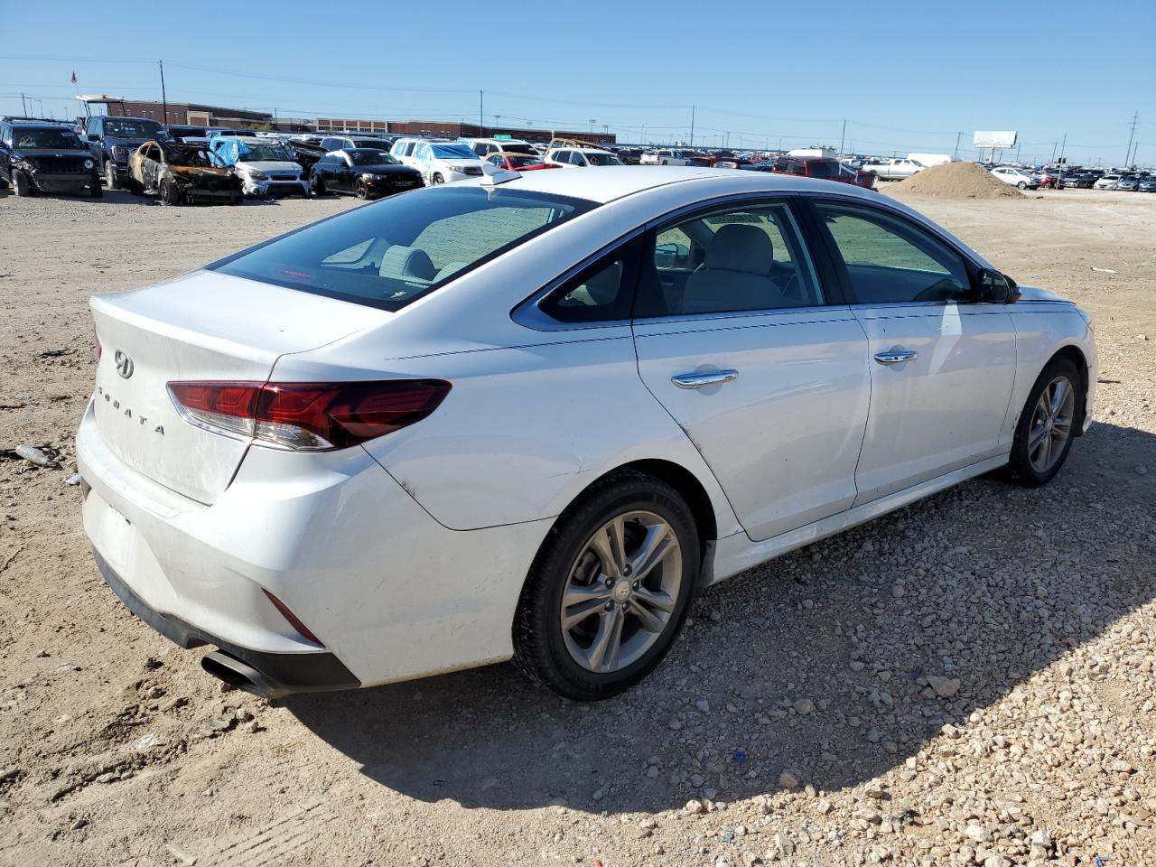 Изображение 3 2018 HYUNDAI SONATA SPORT 2018 с VIN 5NPE34AF5JH618894