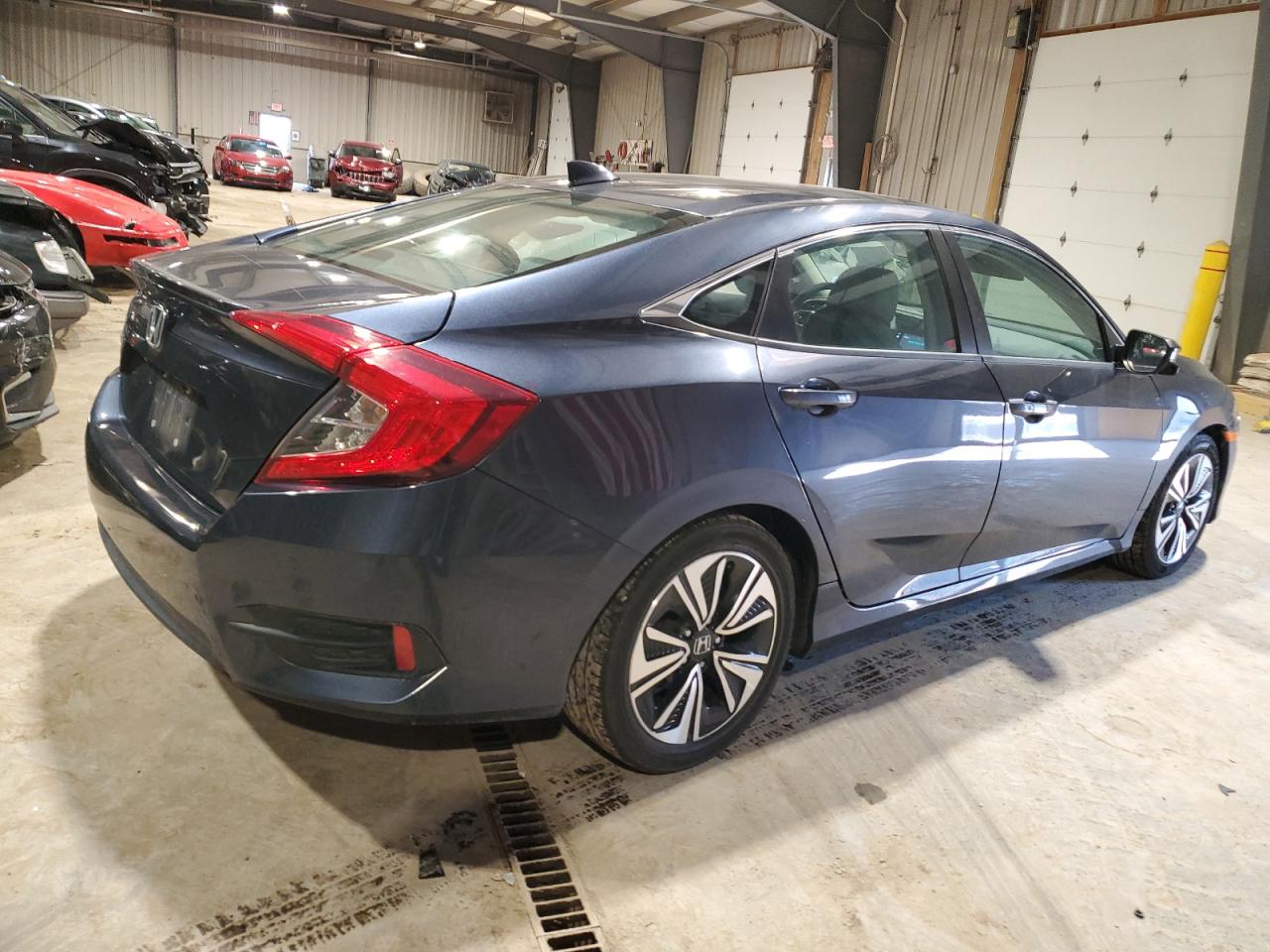 Image 3 of 2017 HONDA CIVIC EX 2017 with VIN 19XFC1F37HE200580