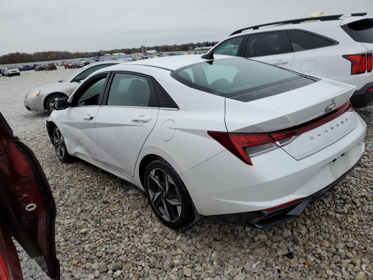 Obraz 2 z 2022 HYUNDAI ELANTRA SEL 2022 z VIN 5NPLN4AG5NH054275