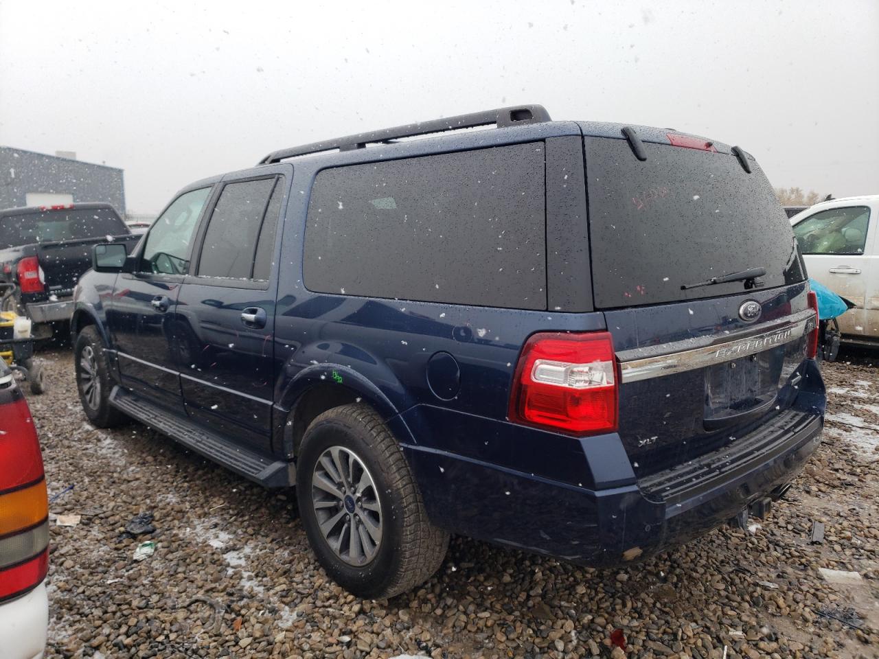 Image 2 of 2016 FORD EXPEDITION EL XLT 2016 with VIN 1FMJK1JT9GEF27783