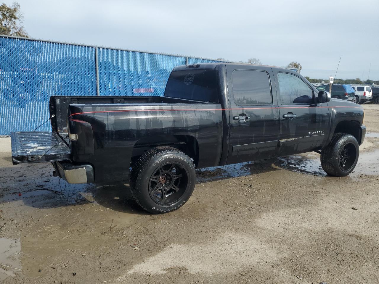 Image 3 of 2007 CHEVROLET SILVERADO C1500 CREW CAB 2007 with VIN 2GCEC13C171728661