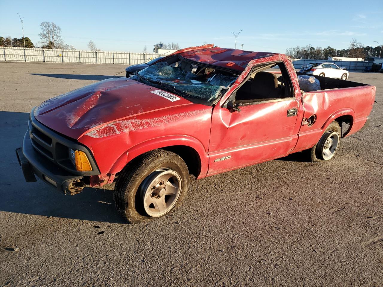 Image 1 of 1996 CHEVROLET S TRUCK S10 1996 with VIN 1GCCS1448T8211513
