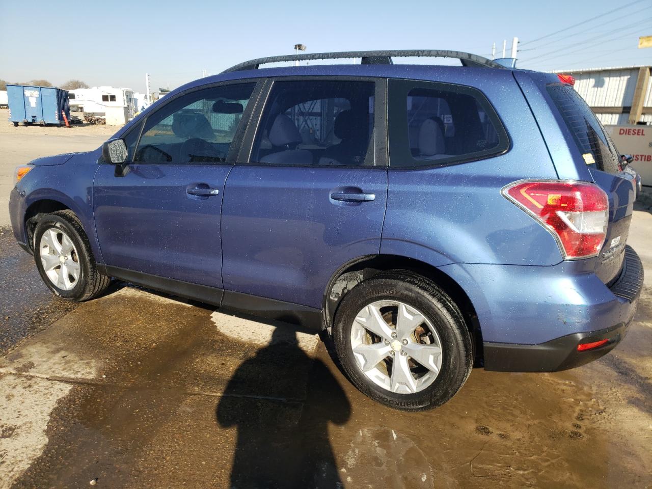 Image 2 of 2016 SUBARU FORESTER 2.5I 2016 with VIN JF2SJABC4GH433370